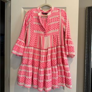 Beautiful fun dress!